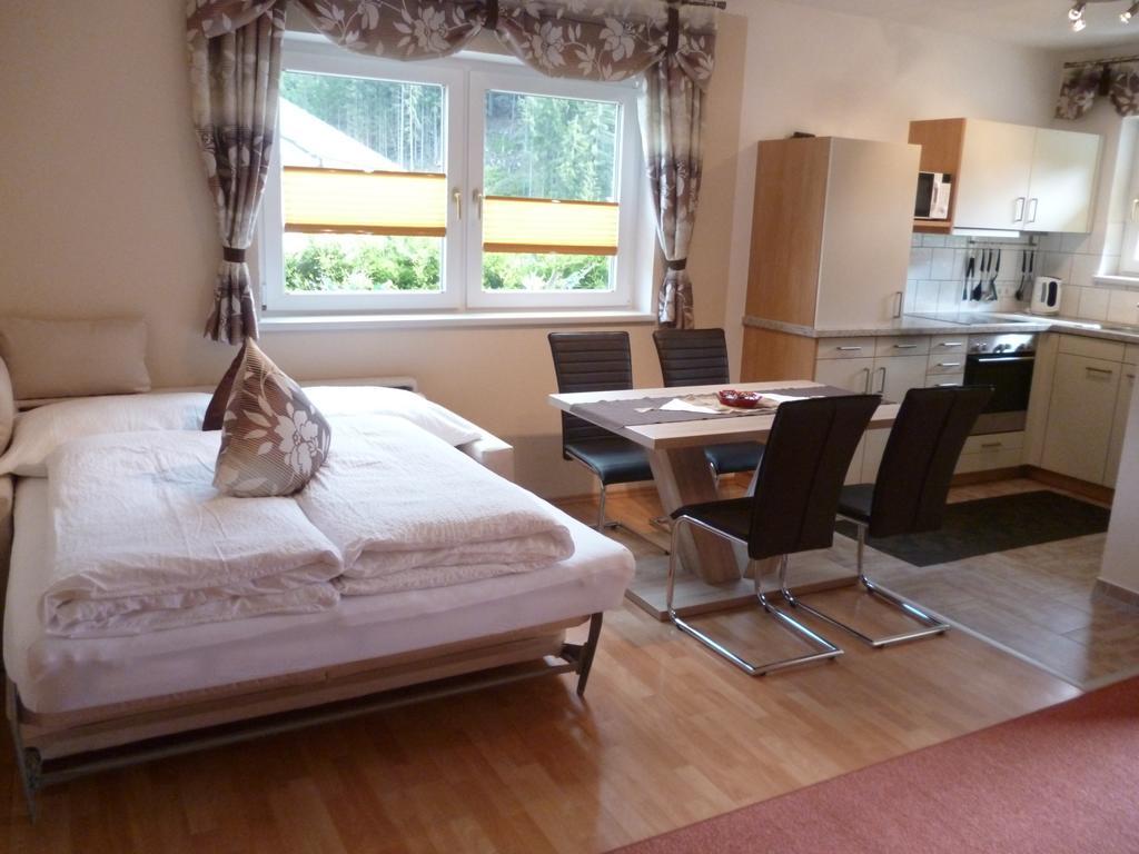 Apart Alblittblick Kappl  Rum bild